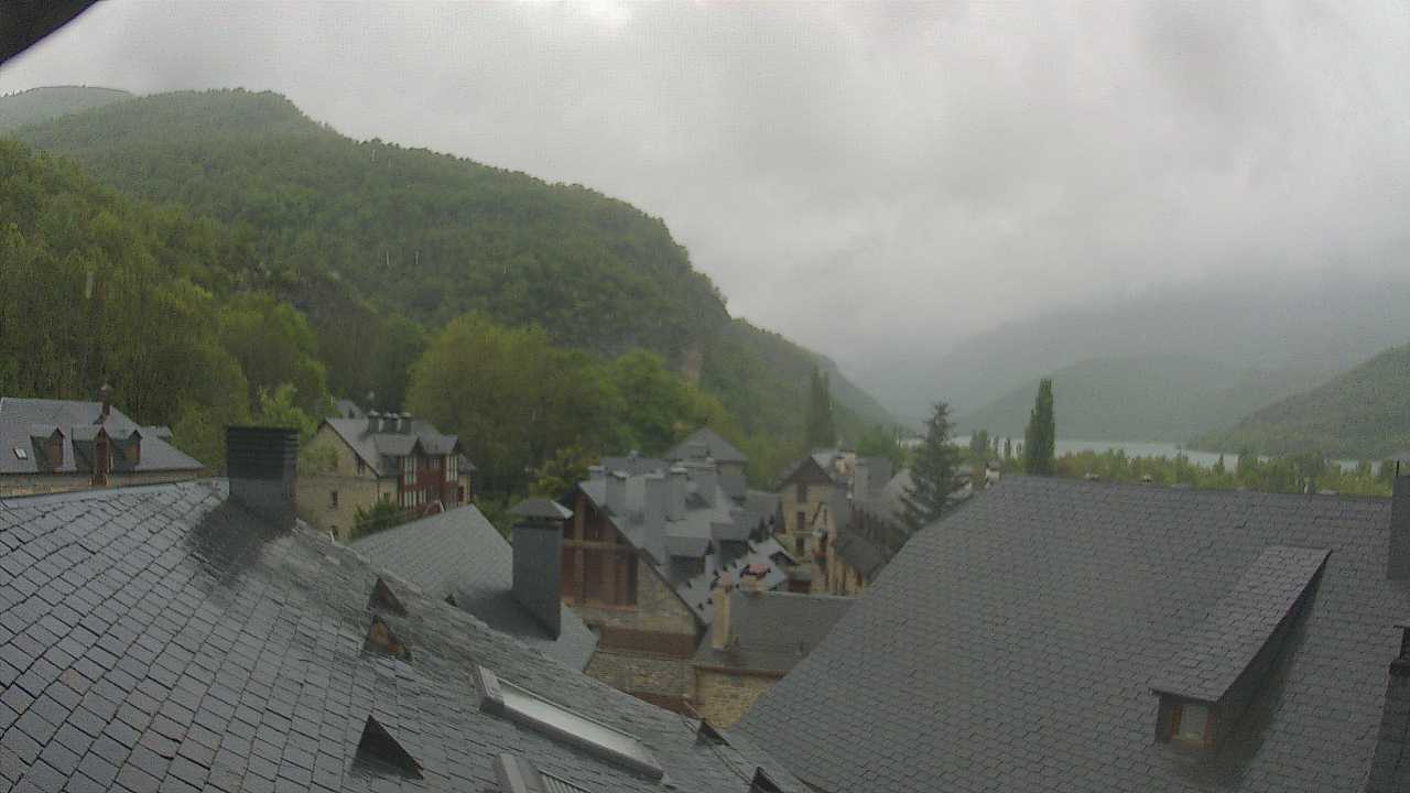 Webcam en El Pueyo de Jaca (1.090m.)