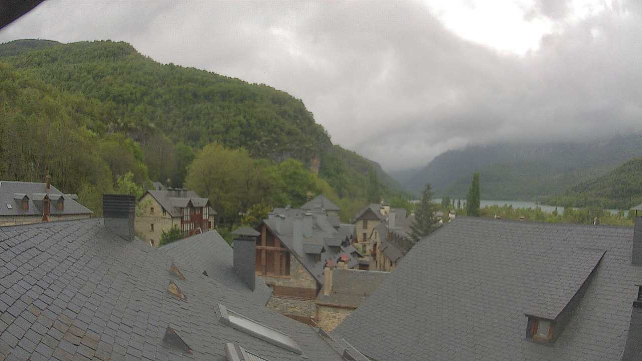Webcam en El Pueyo de Jaca (1.090m.)