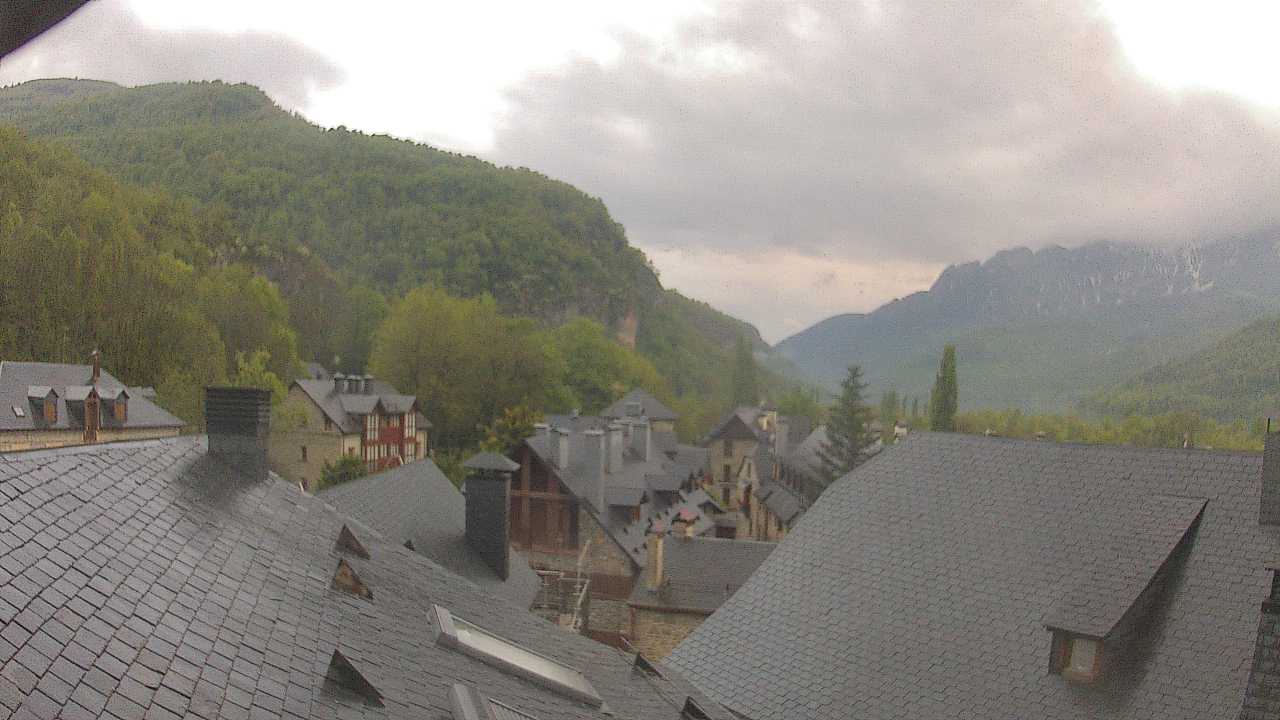 Webcam en El Pueyo de Jaca (1.090m.)