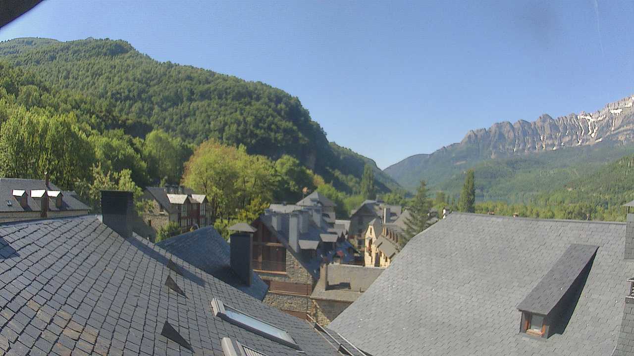 Webcam en El Pueyo de Jaca (1.090m.)