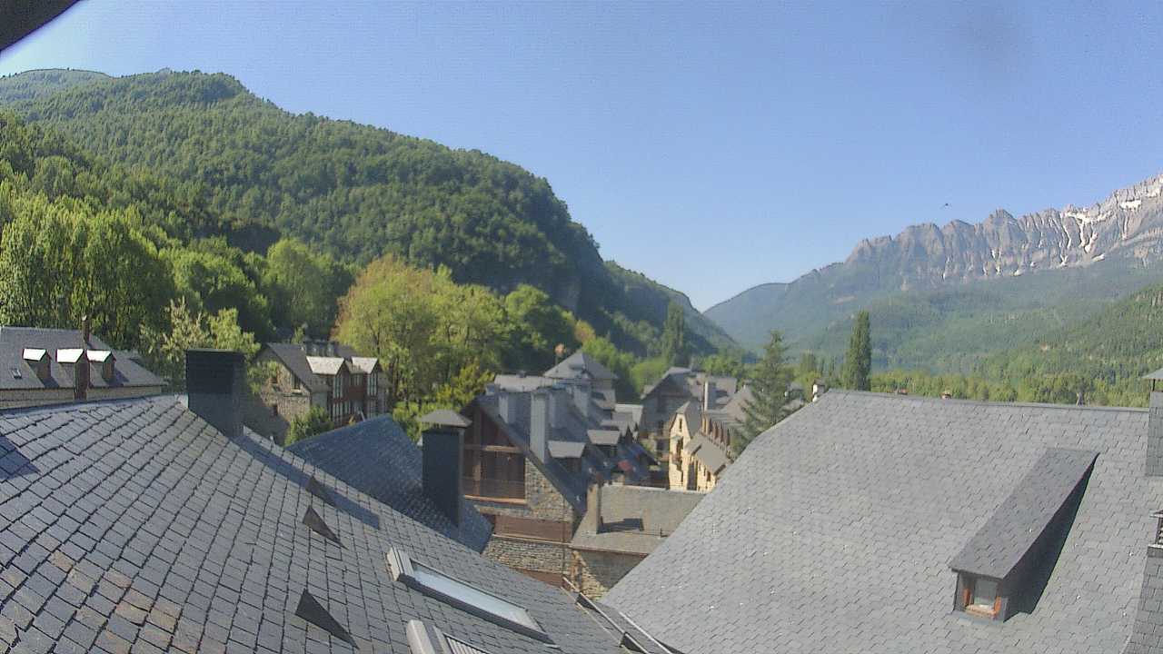 Webcam en El Pueyo de Jaca (1.090m.)