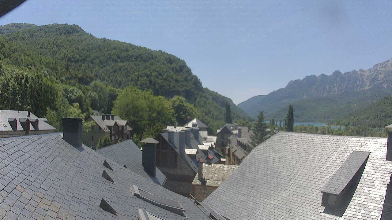Webcam en El Pueyo de Jaca (1.090m.)