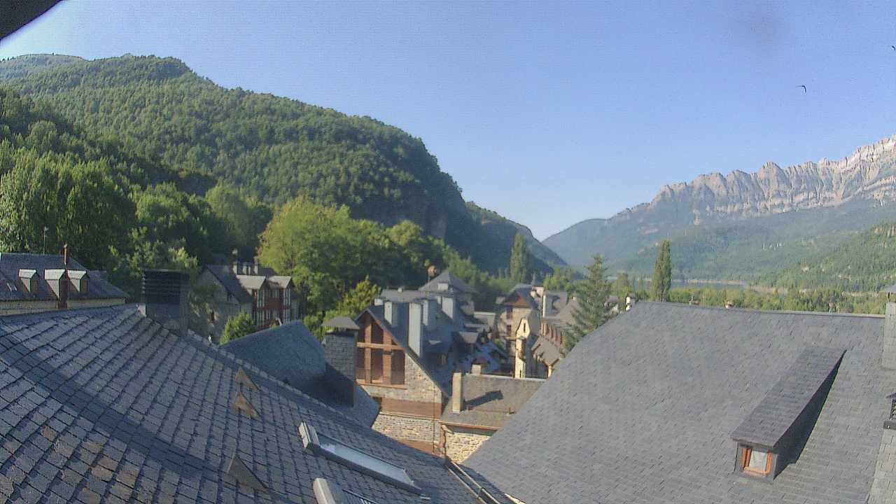 Webcam en El Pueyo de Jaca (1.090m.)