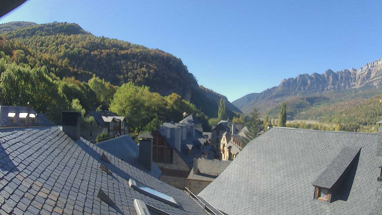 Webcam en El Pueyo de Jaca (1.090m.)